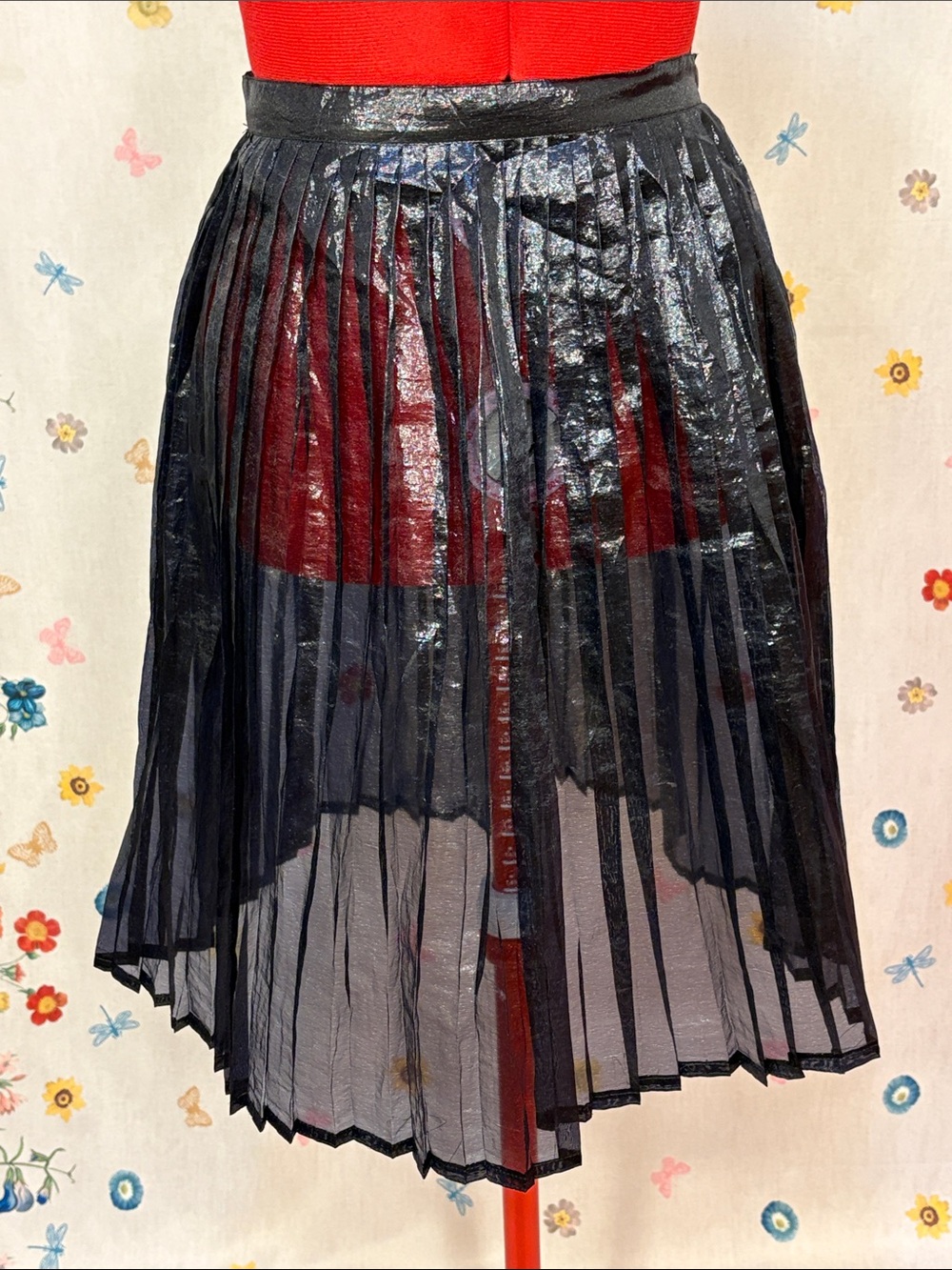 *VERY RARE* Vintage Krizia - Dark Blue Liquid Shimmer Effect Pleated Midi Skirt